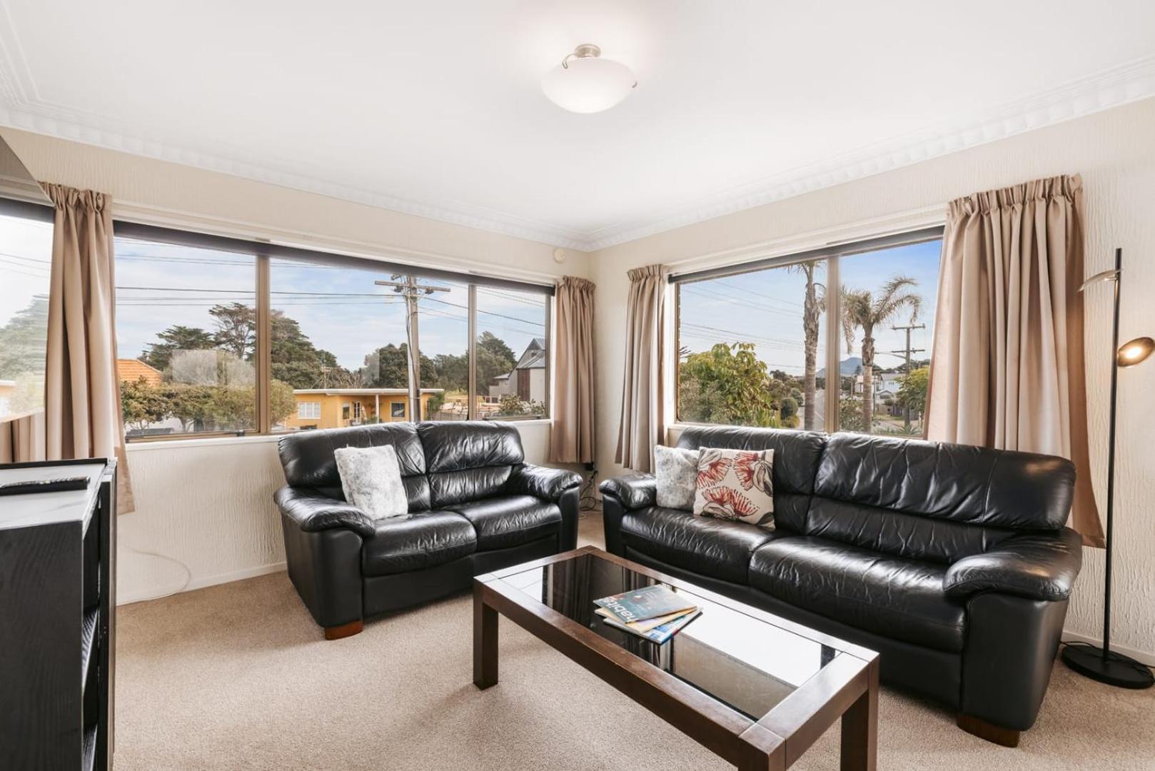 Magnificent Sunrises, Oceanbeach & Sea Views Mount Maunganui Esterno foto