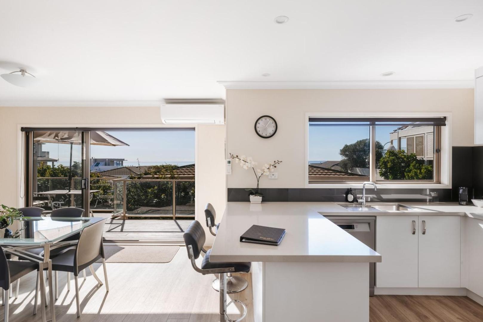 Magnificent Sunrises, Oceanbeach & Sea Views Mount Maunganui Esterno foto